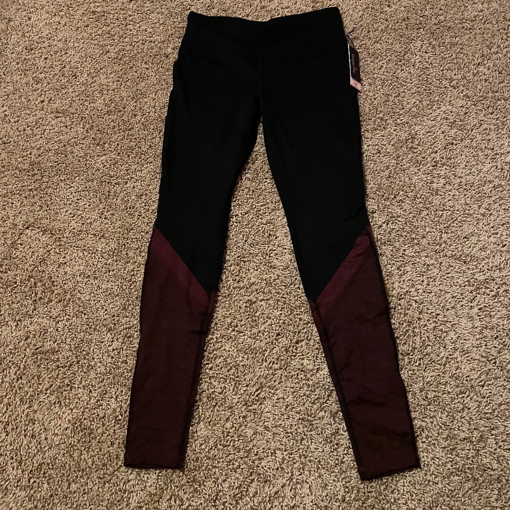 unworn black + purple workout legging